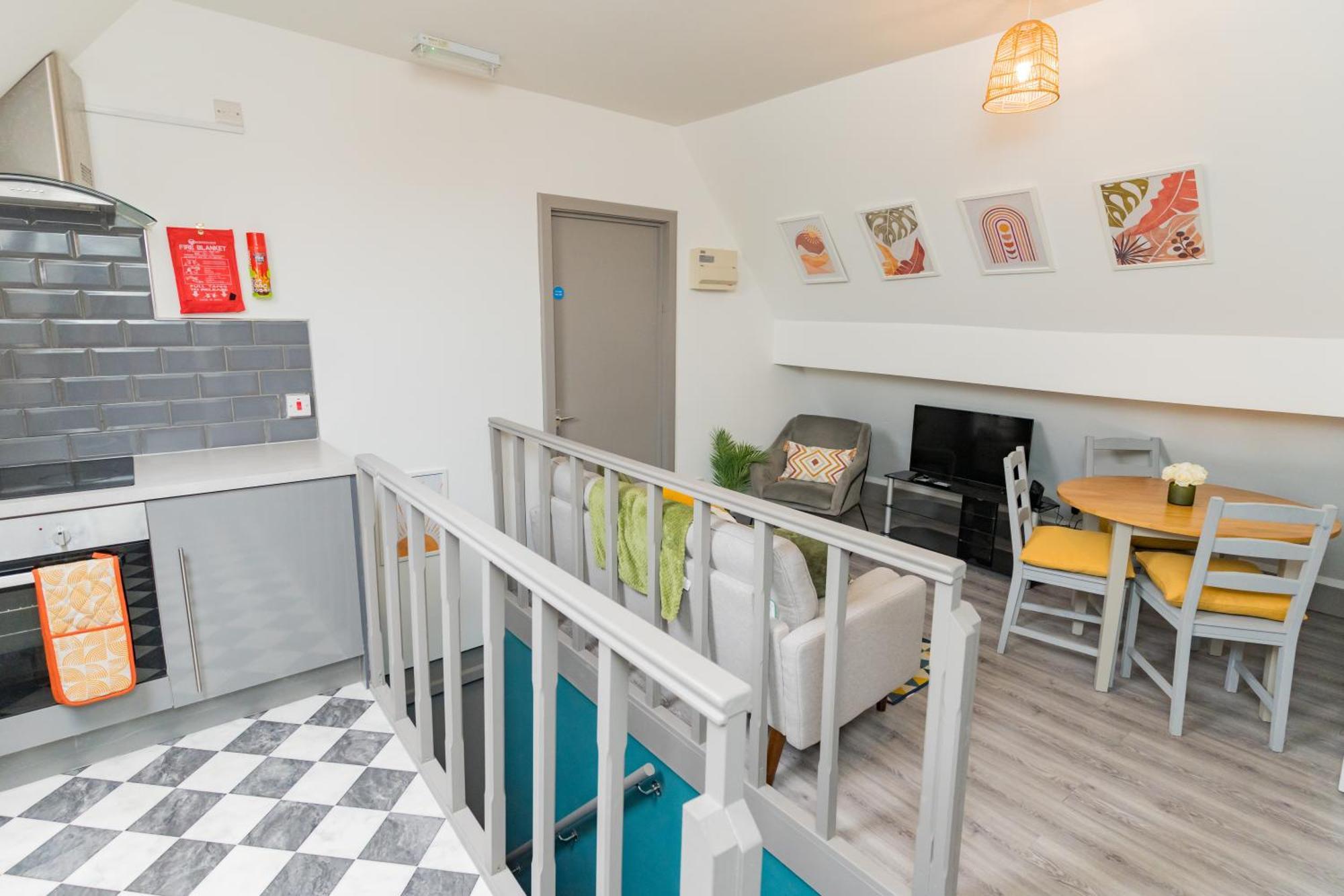 Stylish Near Nec, Birmingham Airport Bhx, World, Hs2, Jlr