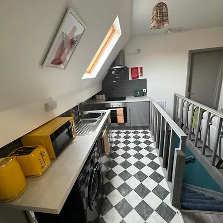 Stylish Apartment Near Nec, Birmingham Airport Bhx, Resorts World, Hs2, Jlr Sheldon  Exterior photo